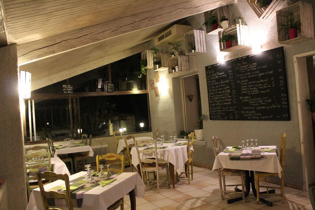 Hotel Lou Caleu Restaurant Le Rocher Des Abeilles Saint-Martin-de-Castillon Exteriör bild